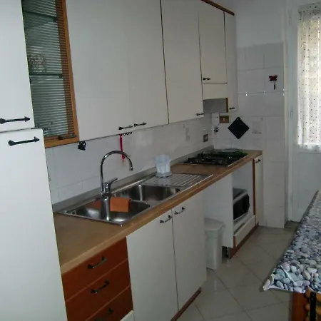 Casa Vacanze Silvy Apartman *